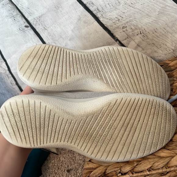 Allbirds light blue sneakers - Picture 5 of 6